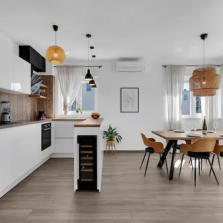 Penthouse Lena Апартаменты Макарска