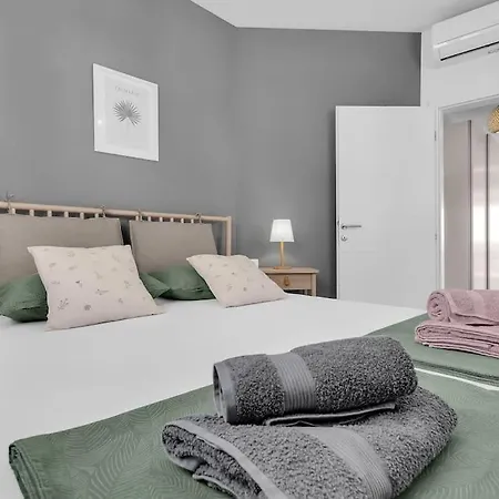 Penthouse Lena Апартаменты *