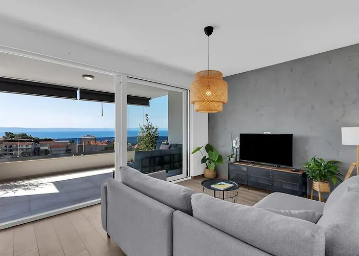 Penthouse Lena Apartmán *