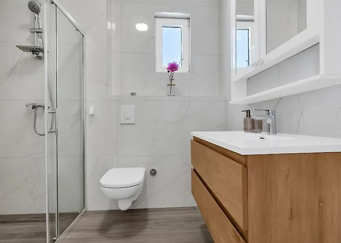 Penthouse Lena Makarska