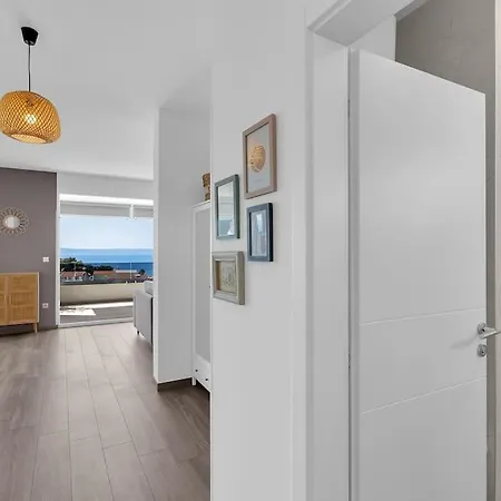 Διαμέρισμα Penthouse Lena *