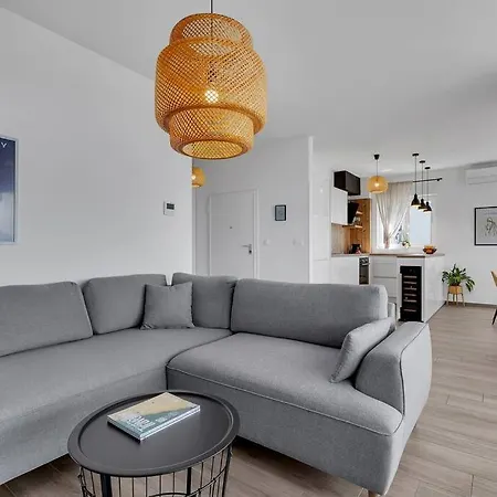 Penthouse Lena Μακάρσκα